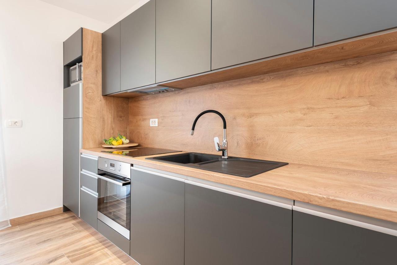 Luxury Apartments - La Vir 3 & 4 エクステリア 写真