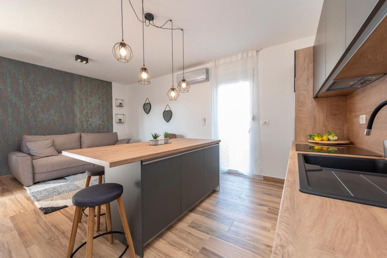 Luxury Apartments - La Vir 3 & 4 エクステリア 写真