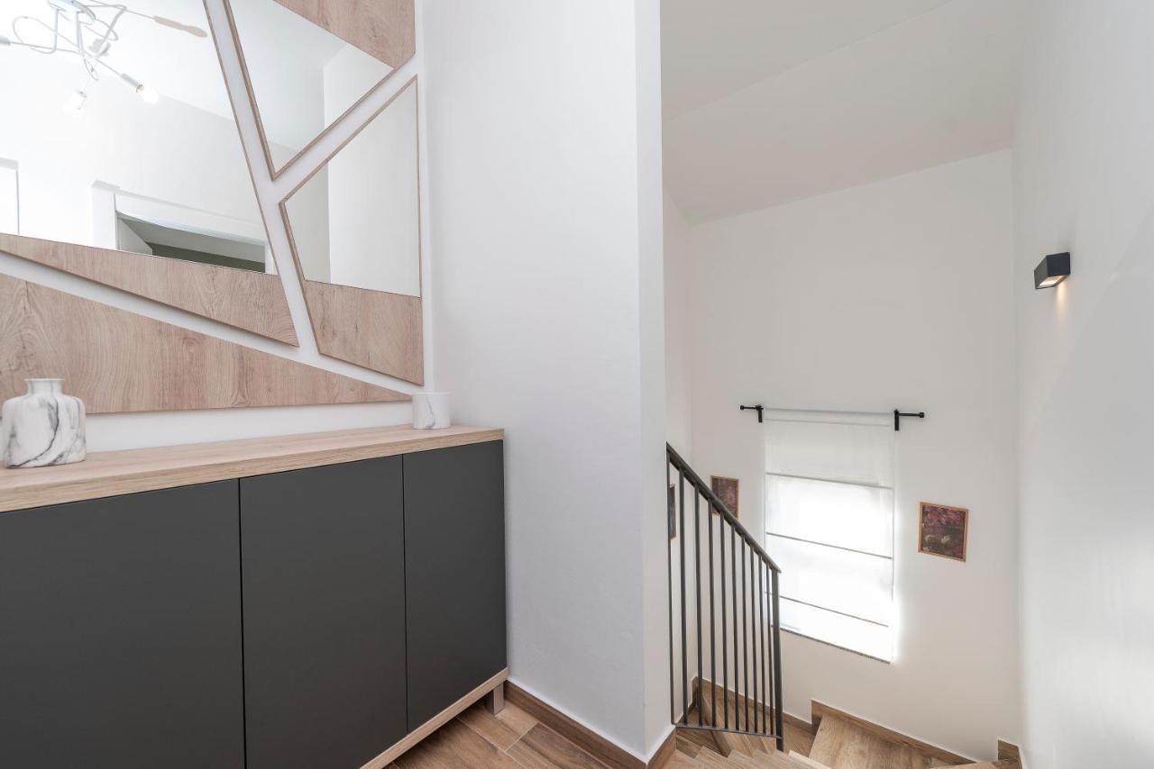 Luxury Apartments - La Vir 3 & 4 エクステリア 写真